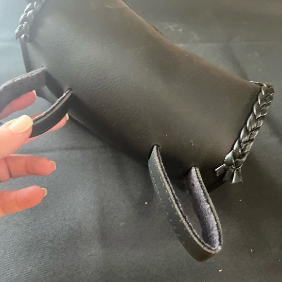 Motorcycle Leather Windshield Bag - Picture 3 of 10